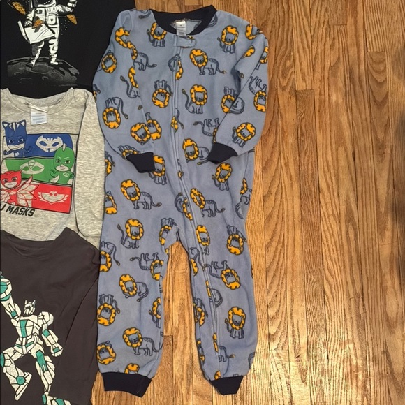 Assorted size 4 winter set - Picture 2 of 11